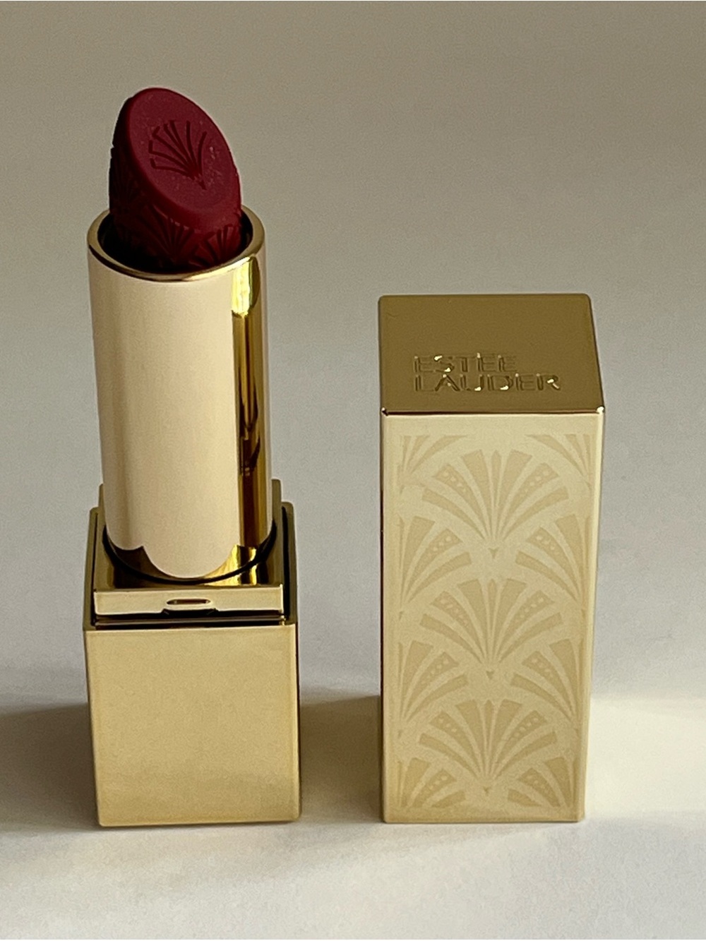 Estée Lauder Limited Edition Lipstick CC3 Red Velvet New No Box